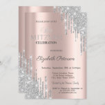 Chic Silver Glitzer Tropfen Rose Gold Bat Mitzvah Einladung<br><div class="desc">Moderne,  schicke und glamouröse Einladung mit silbernen Glitzer-Tropfen auf Rose goldenem Hintergrund.</div>