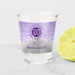 Chic Silver & Purple Glitter 70th Birthday Gift Schnapsglas<br><div class="desc">Chic personalized shot glasses with purple glitter and silver colors.</div>