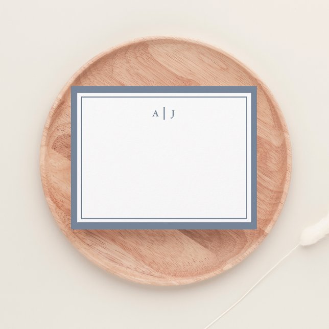 Chic Simple Dusty Blue Border Monogram Note Card Mitteilungskarte (Von Creator hochgeladen)