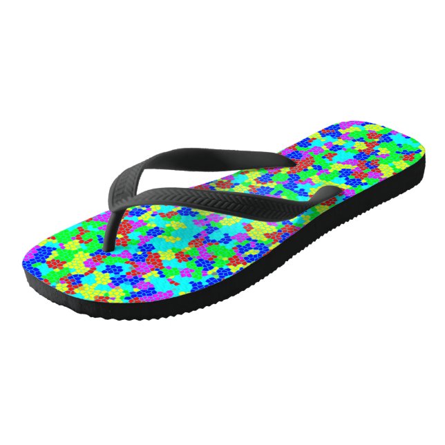 Chic Stylisches Multicolor-Regenbogenmosaikmuster Flip Flops (Schrägansicht)