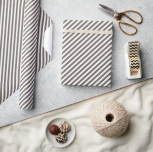 Chic Taupe Dark Gray Brown White Stripes Muster Geschenkpapier