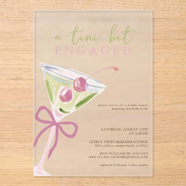 Chic Tini Bit Engaged Martini Bridal Shower Acryleinladungen (Vorderseite)