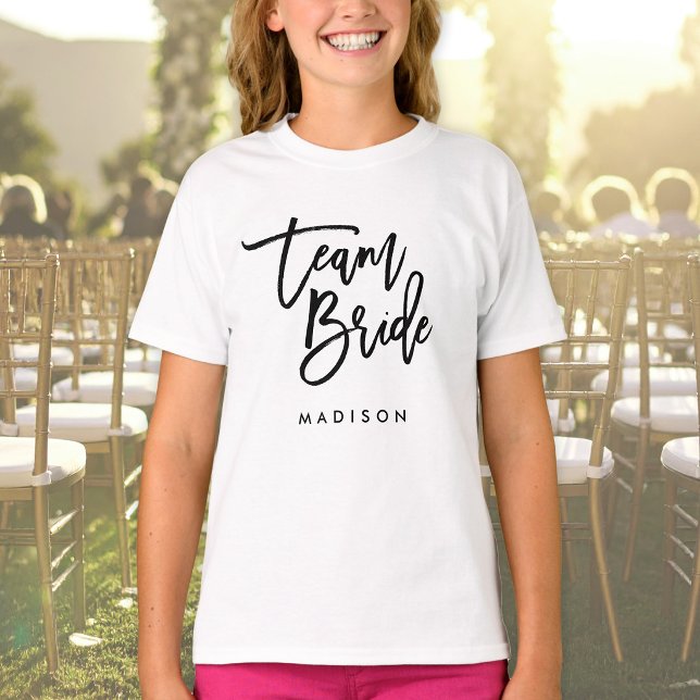 Chic Trendy Brush Black Script Team Bridge T-Shirt (Von Creator hochgeladen)