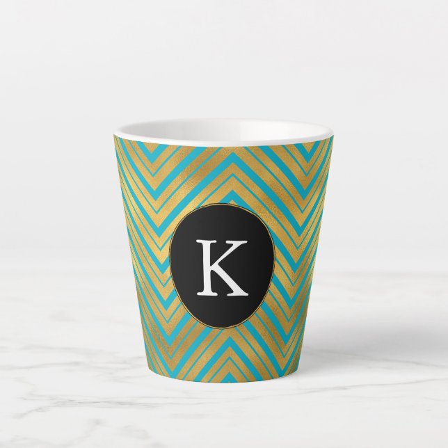 Chic Turquoise Aqua Blue Gold Zickzack Monogram Milchtasse (Vorderseite)