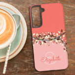 Chic Two Tone Coral Add a Name Monogram Blätter Samsung Galaxy Hülle<br><div class="desc">Diese einfache, um die Gestaltung von chic Handy Gehäuse verfügt über einen zwei Töne korallen Hintergrund, Name und Anfangsbuchstaben Monogramm und passende Blätter Zweige Trennung von oben und unten. Personalisieren Sie den Fall in den Textfeldern mit einem Namen und Initial, entfernen Sie beide oder eine oder bearbeiten Sie ihn mit...</div>