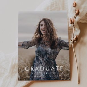Chic Typografy Graduate Foto Abschluss Ankündigung