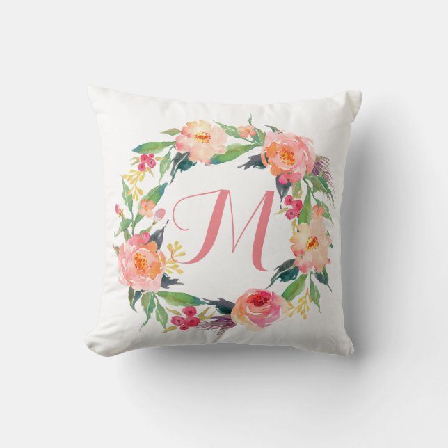 Chic Watercolor Blumenreath Mit Monogramm Kissen (Vorderseite)