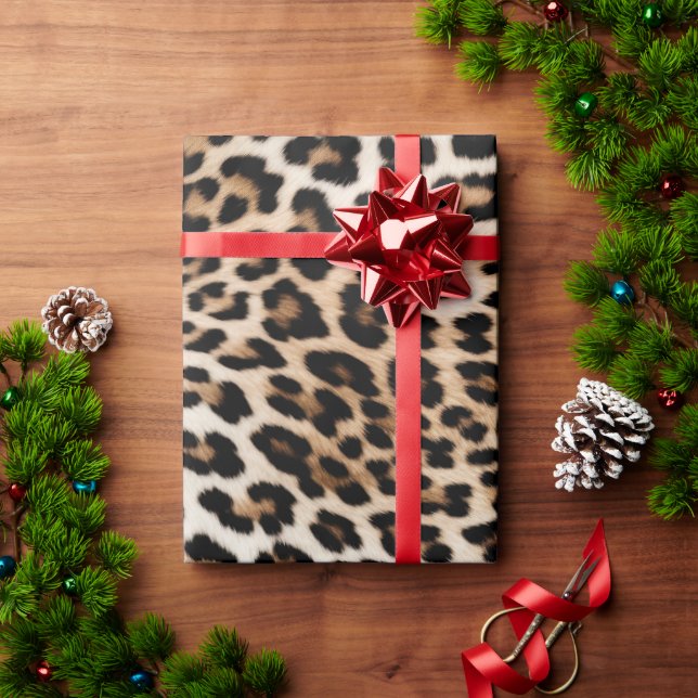 Chic White Cream Leopard Print Geschenkpapier (Feiertagsgeschenk)