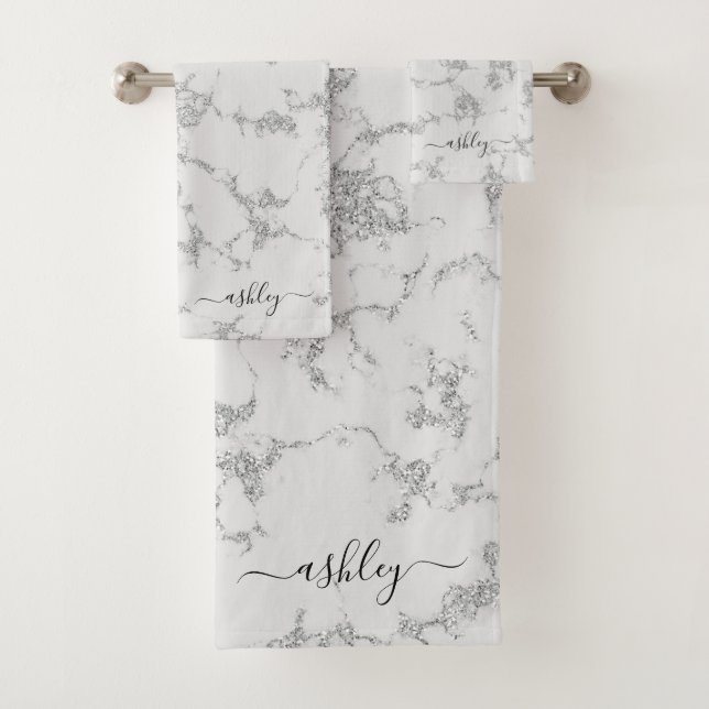 Chic White Gray Silver Marble Glitzer Script Name Badhandtuch Set (Insitu)