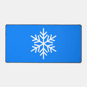 Chic White Nordic Snowflake am Hellblauen Alpen Schreibtischunterlage
