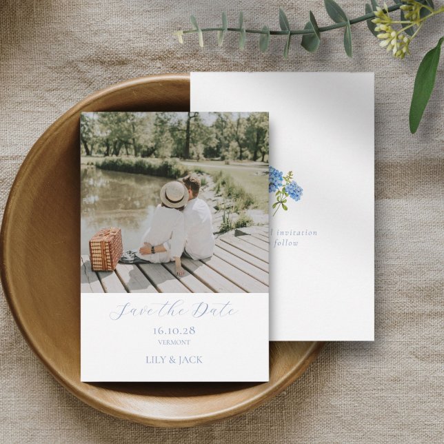 Chic White Script Couple Foto Save the Date Card (Von Creator hochgeladen)