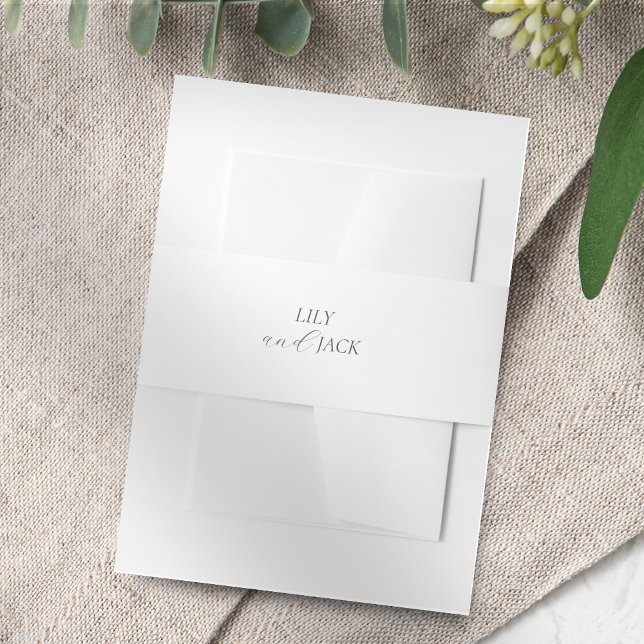 Chic White Script Couple Names Wedding Einladungsbanderole (Von Creator hochgeladen)