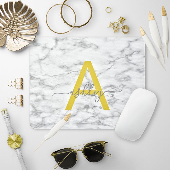 Chic Yellow White Marble Script Name Monogram Mousepad (Von Creator hochgeladen)