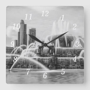 Chicago Buckingham Grayscale Wall Clock Quadratische Wanduhr
