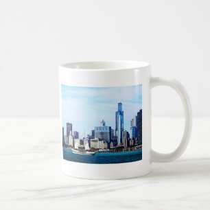 Chicago IL - Schooner gegen Chicago Skyline Tasse