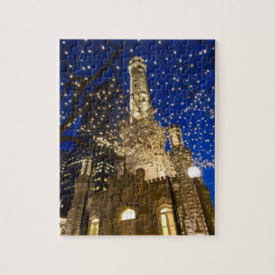 Chicago, Illinois, alter Wasserturm mit Feiertag Puzzle