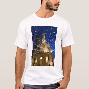 Chicago, Illinois, alter Wasserturm mit Feiertag T-Shirt