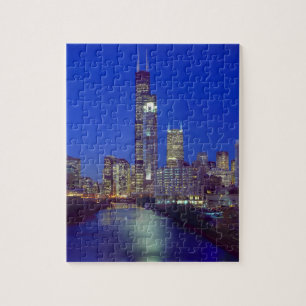 Chicago, Illinois, Skyline nachts mit Chicago Puzzle