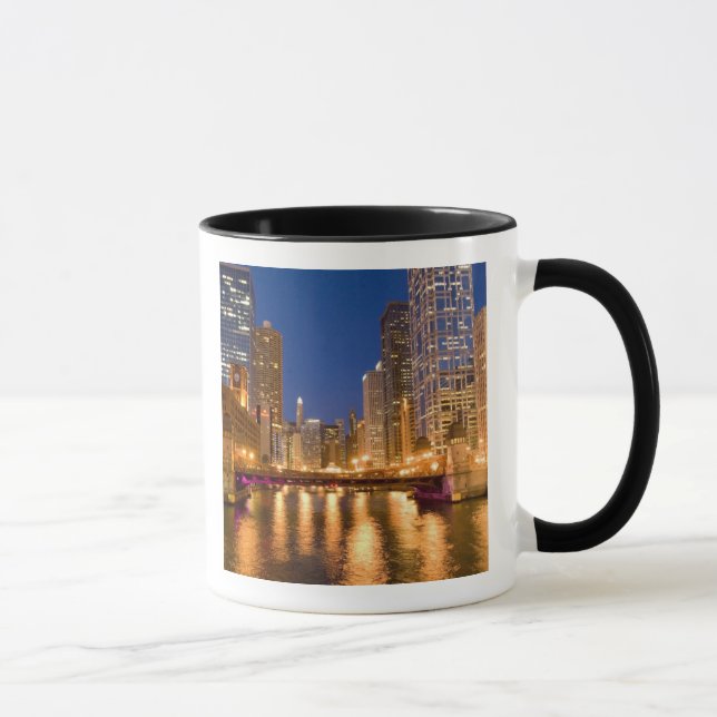 Chicago, Illinois, Skyline und Chicago River an Tasse (Rechts)