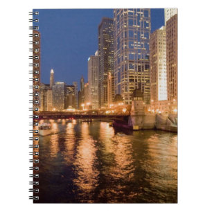 Chicago, Illinois, Skyline und Chicago River bei 2 Notizblock
