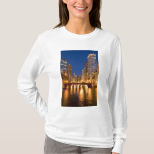 Chicago, Illinois, Skyline und Chicago River bei T-Shirt