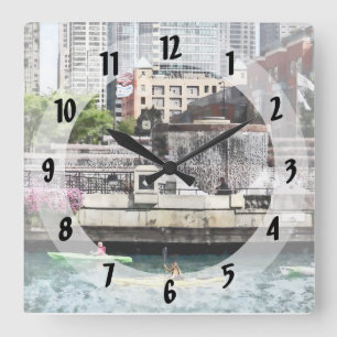 Chicago - Kayaking on the Chicago River Quadratische Wanduhr