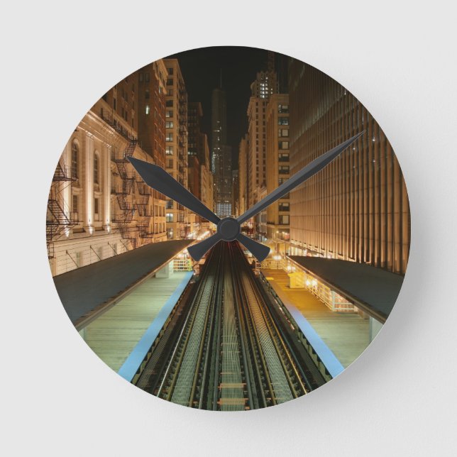 Chicago 'L' Station in der Nacht Runde Wanduhr (Vorderseite)