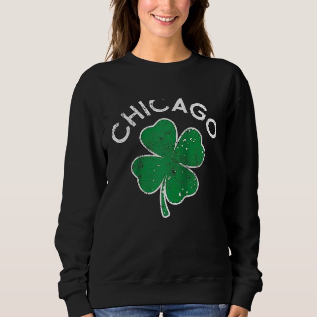 Chicago Lucky C St Patrick's Day Distress Raglan B Sweatshirt (Vorderseite)