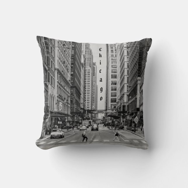 Chicago Madison Street Grayscale Throw Pillow Kissen (Vorderseite)