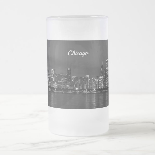 Chicago Night Cityscape Grayscale Mattierte Tasse (Mittel)