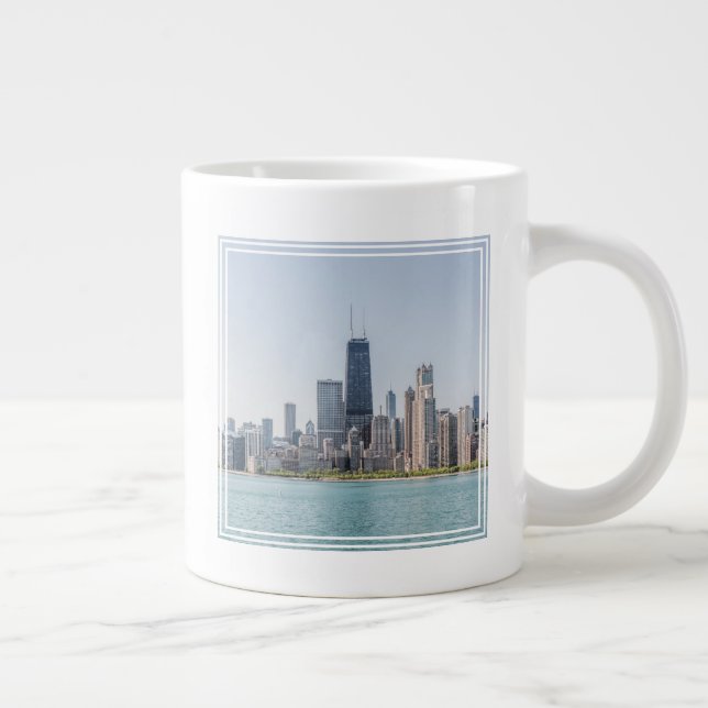 Chicago Skyline mit Lake Michigan Jumbo-Tasse (Rechts)