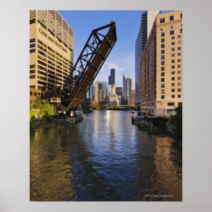 Chicago-Skyline von der Kinzie St.-Brücke Poster