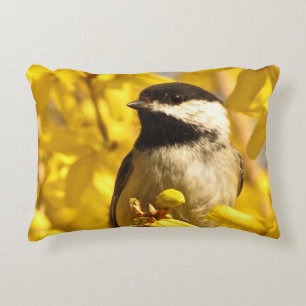 Chickadee Bird in gelben Blumen Akzent Kissen