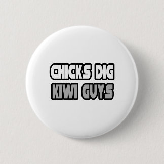 Chicks Dig Kiwi Typ Button