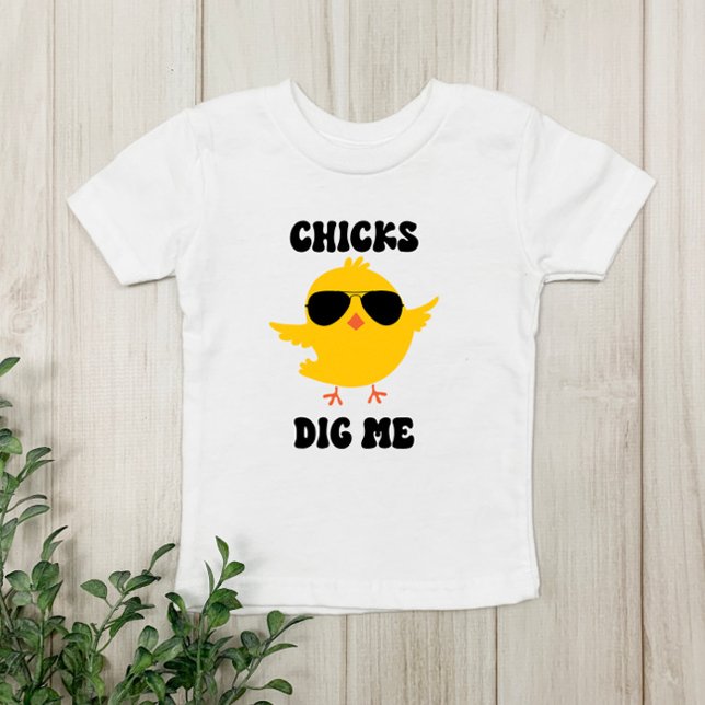 Chicks Dig Me Cool Osterbrille Sonnenbrille T-Shirt (Von Creator hochgeladen)