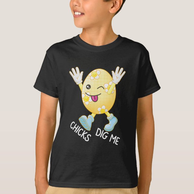 Chicks Dig Me Funny Oster T-Shirt (Vorderseite)