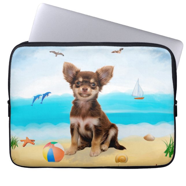 Chihuahua Dog am Strand Laptopschutzhülle (Vorderseite)
