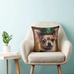 Chihuahua Dog in St. Patrick's Day Dress Kissen