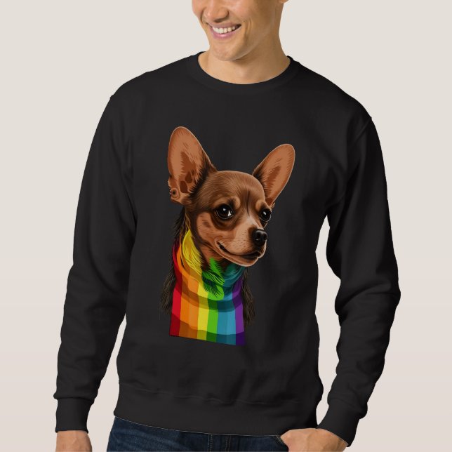 Chihuahua Gay Pride Dog LGBT Rainbow Flag on Chihu Sweatshirt (Vorderseite)