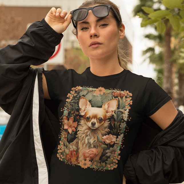 Chihuahua im Vintagen Garten von William Morris T-Shirt (Von Creator hochgeladen)