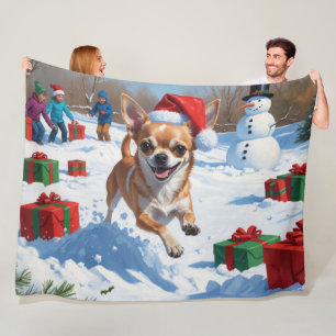 Chihuahua läuft im Schnee mit Weihnachtsmütze Fleecedecke