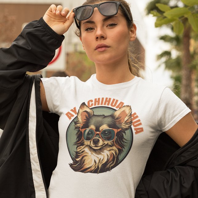 Chihuahua mit langhaariger Sonnenbrille T-Shirt (Von Creator hochgeladen)