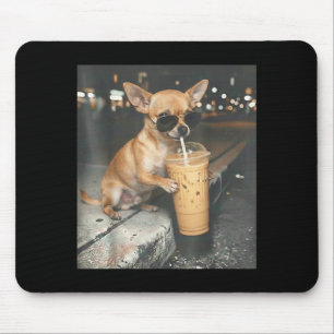 Chihuahua trinkt Eiskaffee lustiges Tier Meme Mousepad