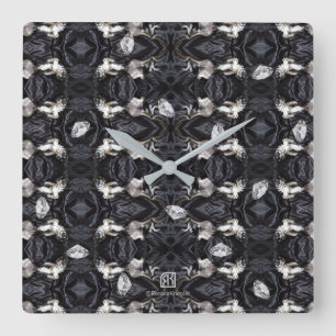 Chihuahua und Diamanten Quadratische Wanduhr