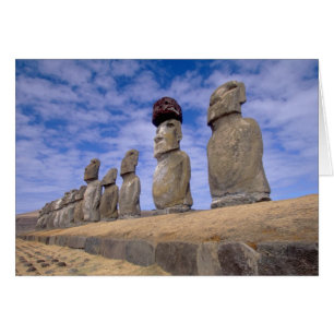 Chile, Osterinsel. Die 15 Moais bei Ahu