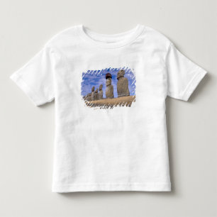 Chile, Osterinsel. Die 15 Moais bei Ahu Kleinkind T-shirt