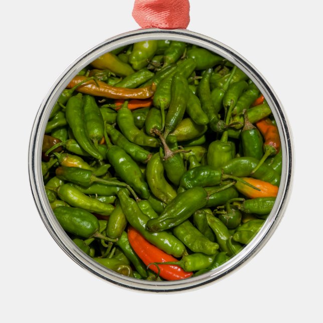 Chili für den Verkauf auf dem Markt Ornament Aus Metall (Vorne)