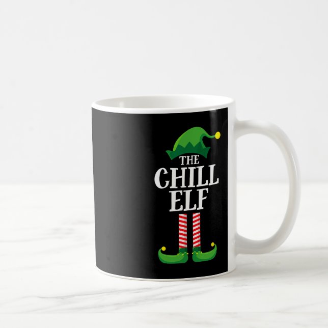 Chill Elf Matching Family Group Weihnachts-Party Kaffeetasse (Rechts)