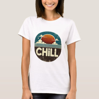 Chill Sunset: Wolken und Meeresnähe T-Shirt