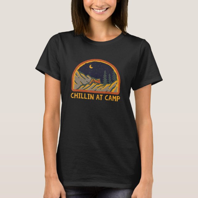 Chillin at Camp Summer Camping Tropical Camper Hik T-Shirt (Vorderseite)